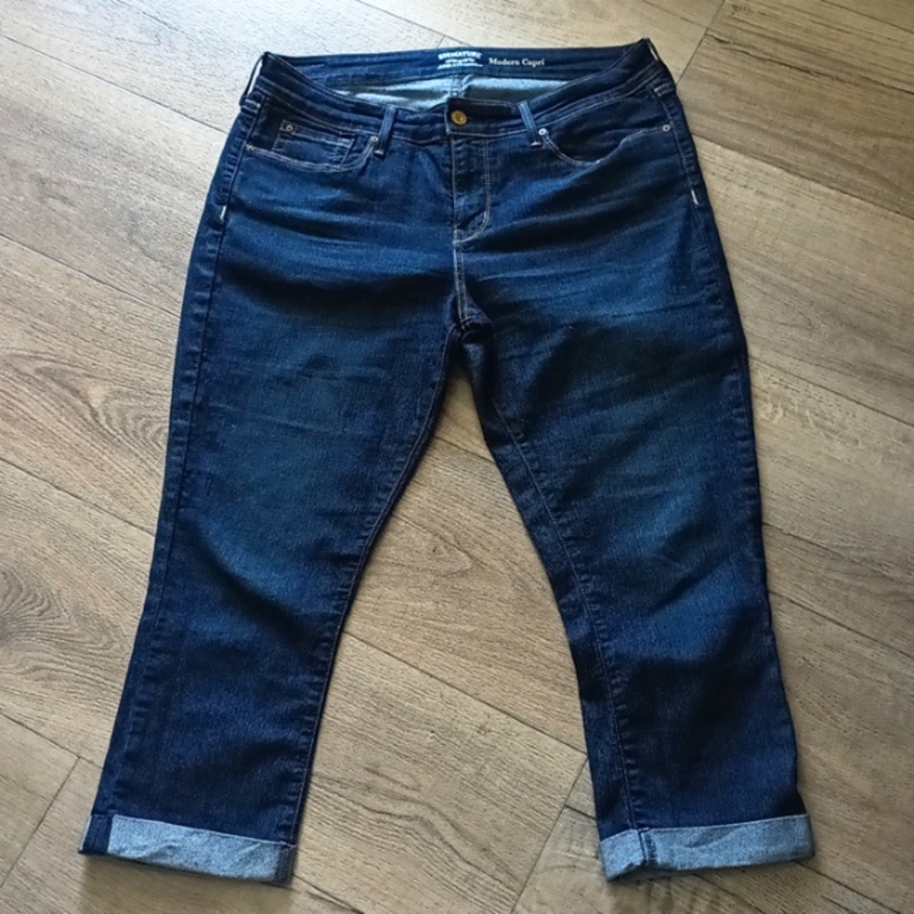 Signature Levi Strauss Modern Capri like new